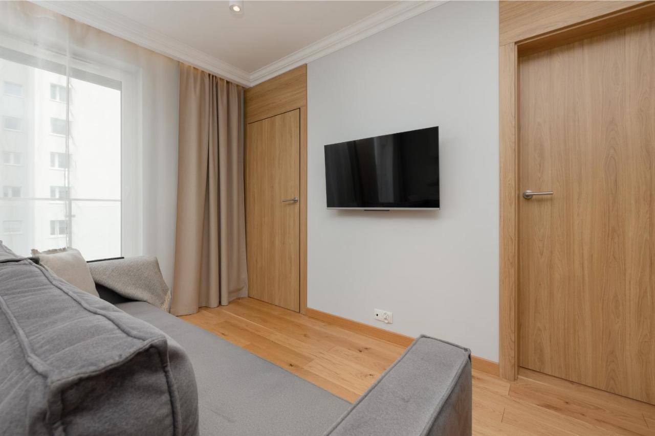 Z Tarasem W Centrum Swinoujscia By Renters Apartament