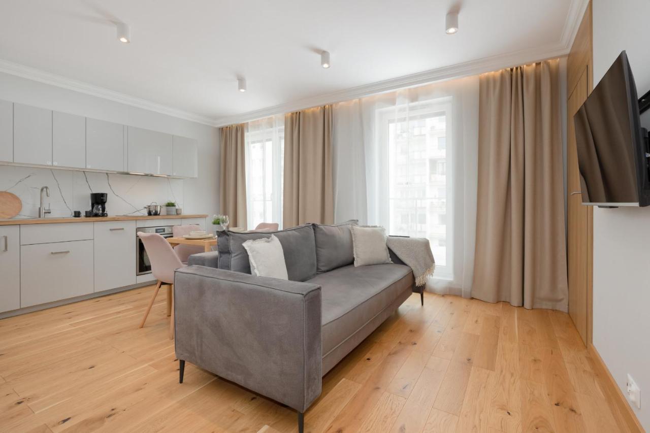 Z Tarasem W Centrum Swinoujscia By Renters Apartment Swinemünde