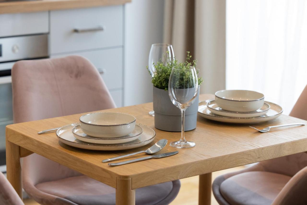Apartament Z Tarasem W Centrum Swinoujscia By Renters *