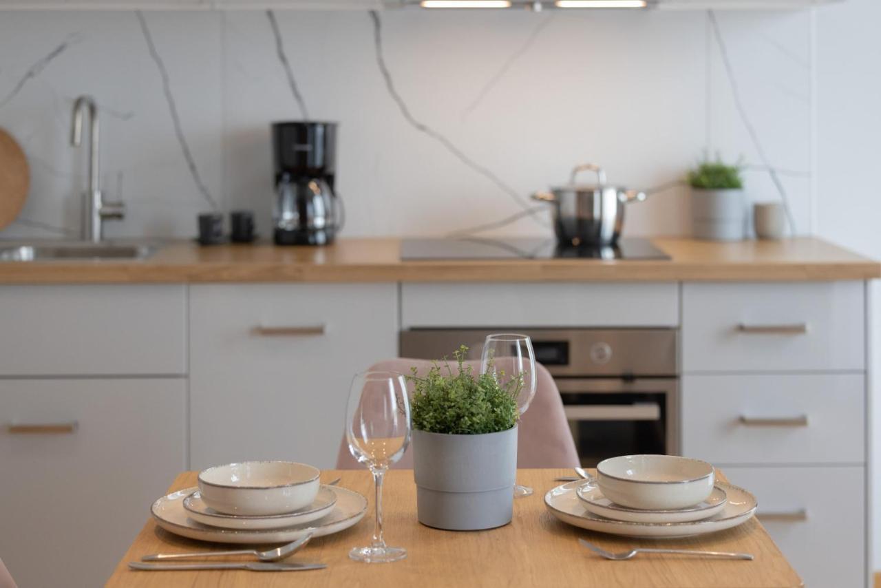 Z Tarasem W Centrum Swinoujscia By Renters Apartment Swinemünde