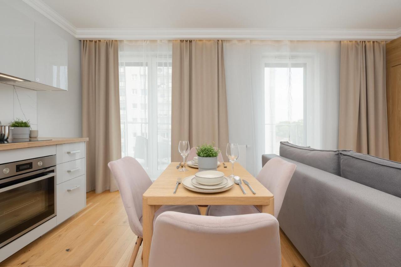 Z Tarasem W Centrum Swinoujscia By Renters Apartament