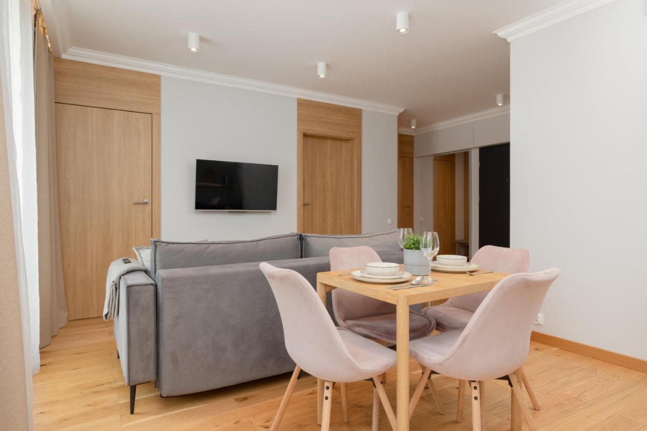 Z Tarasem W Centrum Swinoujscia By Renters Apartment